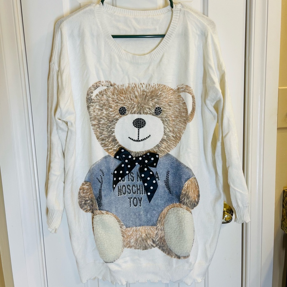 Over size moschino sweater